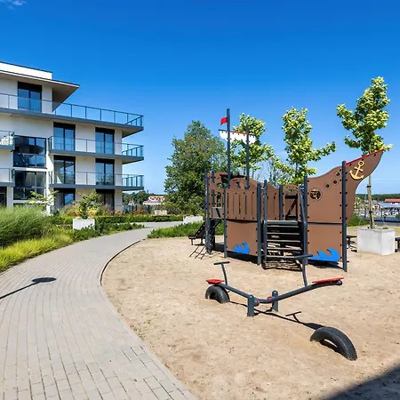 Dziwna River Z Frontowym Widokiem Na Rzeke I Basenem Epapartamenty * Dziwnów