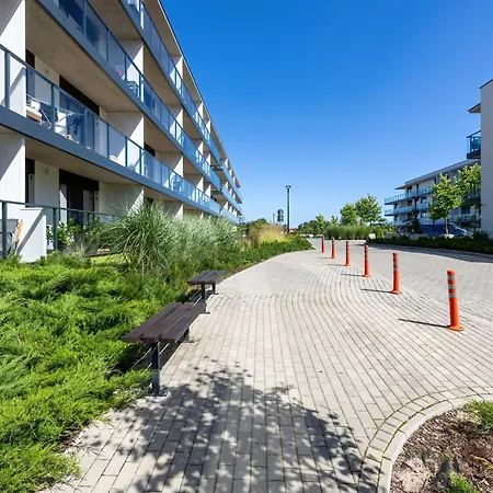 Dziwna River Z Frontowym Widokiem Na Rzeke I Basenem Epapartamenty Apartment *