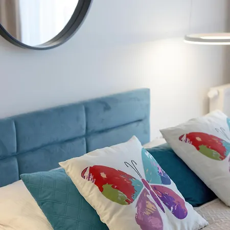 Apartment Dziwna River Z Frontowym Widokiem Na Rzeke I Basenem Epapartamenty *