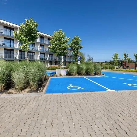 Dziwna River Z Frontowym Widokiem Na Rzeke I Basenem Epapartamenty Dziwnow