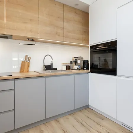 Apartment Dziwna River Z Frontowym Widokiem Na Rzeke I Basenem Epapartamenty