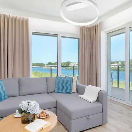 Apartment Dziwna River Z Frontowym Widokiem Na Rzeke I Basenem Epapartamenty Dziwnow