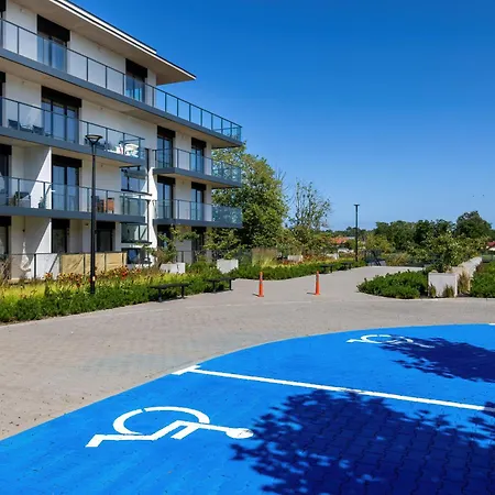 Apartment Dziwna River Z Frontowym Widokiem Na Rzeke I Basenem Epapartamenty *