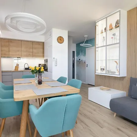 Dziwna River Z Frontowym Widokiem Na Rzeke I Basenem Epapartamenty