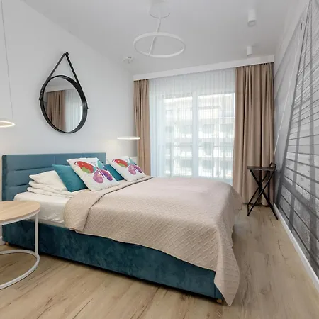 Dziwna River Z Frontowym Widokiem Na Rzeke I Basenem Epapartamenty