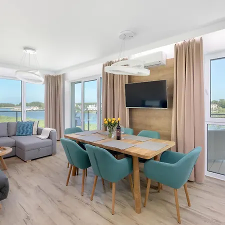 Apartment Dziwna River Z Frontowym Widokiem Na Rzeke I Basenem Epapartamenty Dziwnow