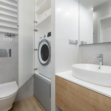 Dziwna River Z Frontowym Widokiem Na Rzeke I Basenem Epapartamenty Apartment Dziwnow