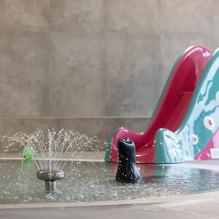 公寓 Dziwna River Z Frontowym Widokiem Na Rzeke I Basenem Epapartamenty