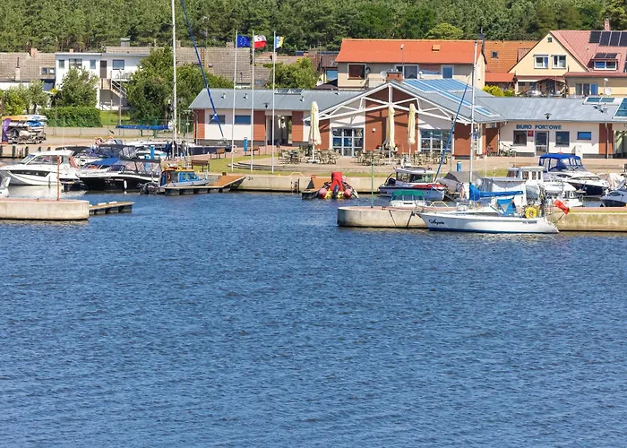 Dziwna River Z Frontowym Widokiem Na Rzeke I Basenem Epapartamenty アパート Dziwnów