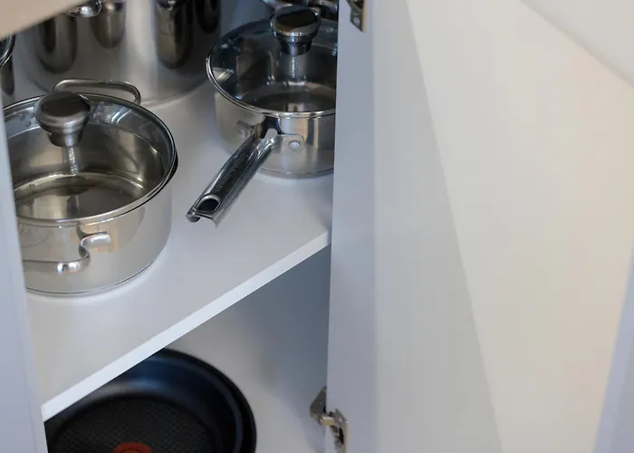 Dziwna River Z Frontowym Widokiem Na Rzeke I Basenem Epapartamenty