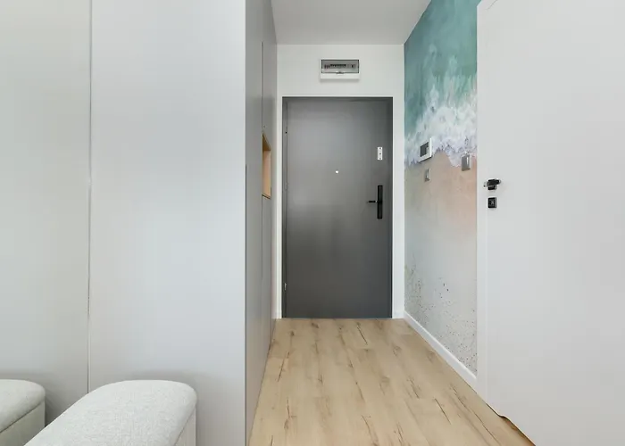 Dziwna River Z Frontowym Widokiem Na Rzeke I Basenem Epapartamenty アパート *