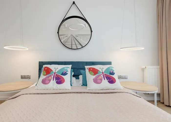 Dziwna River Z Frontowym Widokiem Na Rzeke I Basenem Epapartamenty アパート Dziwnów