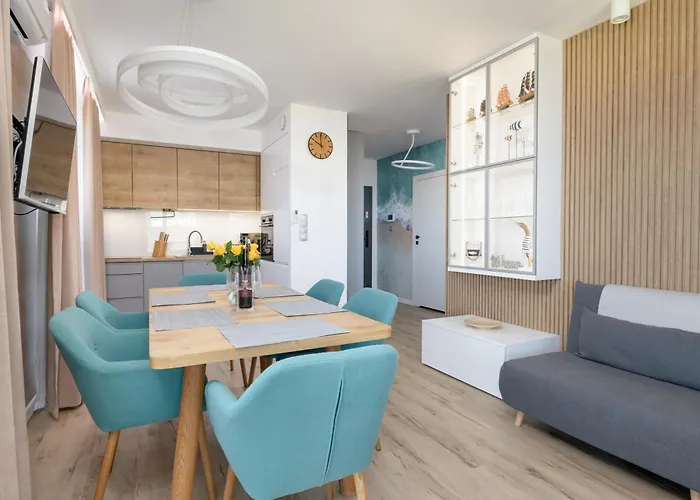 Dziwna River Z Frontowym Widokiem Na Rzeke I Basenem Epapartamenty