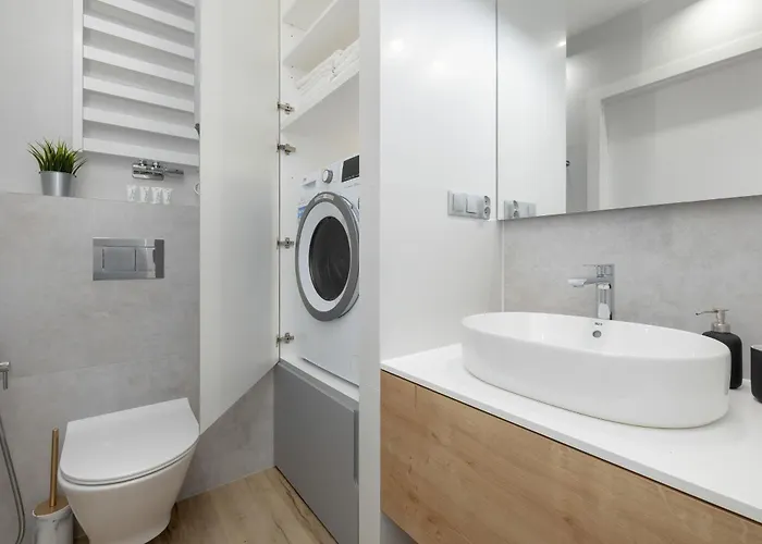 Dziwna River Z Frontowym Widokiem Na Rzeke I Basenem Epapartamenty アパート Dziwnów