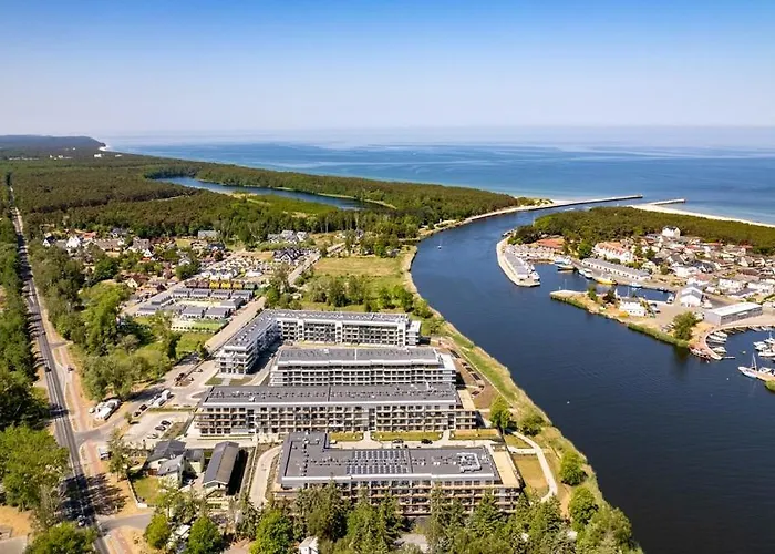 Dziwna River Z Frontowym Widokiem Na Rzeke I Basenem Epapartamenty Dziwnów